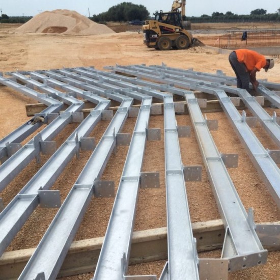 ΠΡΟΒΑΤΟΣΤΑΣΙΟ ΘΕΡΜΟΚΗΠΙΑΚΟΥ ΤΥΠΟΥ (ΑΜΦΙΚΛΙΝΕΣ) 12X20m ΜΕ ΑΠΑΛΛΑΓΗ ΟΙΚΟΔΟΜΙΚΗΣ ΑΔΕΙΑΣ με Σκελετό IPE (ήτα) Συμπεριλαμβάνεται Εγκατάσταση