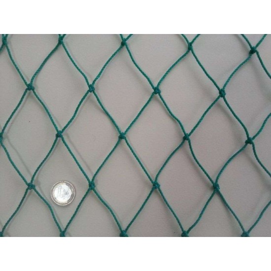 Δίχτυ περίφραξης γηπέδου Φ2,8χιλ, 8,5 Χ 8,5 εκατ μάτι, Διάσταση 4Χ22 με γαντζάκια στη μία πλευρά των 22m
