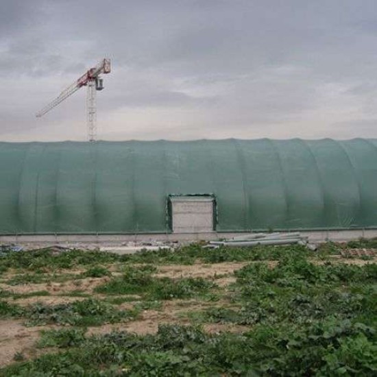 Αποθήκη 8Χ25 Μεταλλική Κάλυψη με Πολυκαρβονικά Φύλλα και Ηλεκτροκίνητα Πλευρικά Παράθυρα