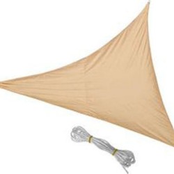 Αντηλιακό Δίχτυ Σκίασης Μπέζ της Αμμου ΤΡΙΓΩΝΙΚΟ με Κρίκους στις 3 πλευρές 135 γρ 3,6μ*3,6μ*3,6μ