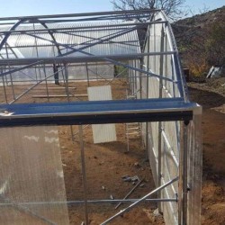 Θερμοκηπιο τοξοτο 3 κολπων 21 πλάτος X 22,5 μήκος 470 τ.μ. Πολυεστερικη επικαλυψη