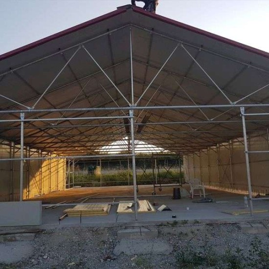 Πτηνοτροφείο Αμφικλινές Θερμοκηπιακού Τύπου 10μ Χ100μ με ύψος 4,5μ με Απαλλαγή Οικοδομικής Άδειας με Σκελετό 2" και Πάνελ 4mm και Δυναμικό Εξαερισμό